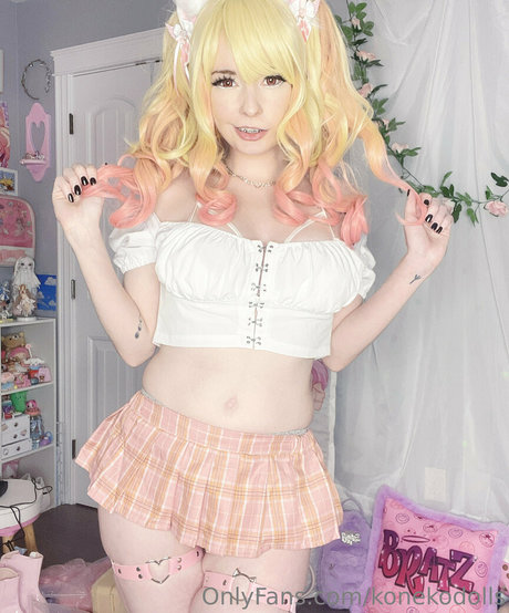 konekofixations model porn image