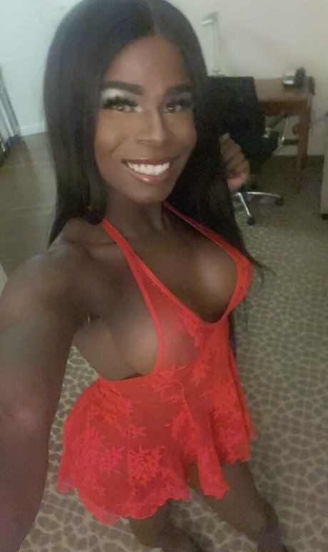 Carmen Brown star perfect pics