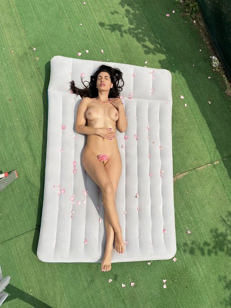 Sara Your Dream_ hot star galleries