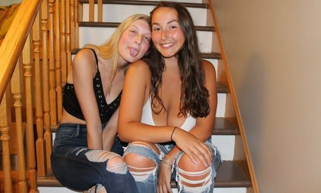 Lexi Thomas star sexy pictures