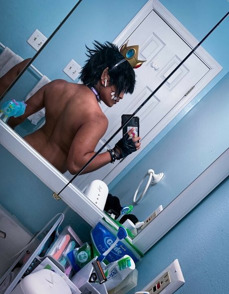 Stevieryu erotic star pic