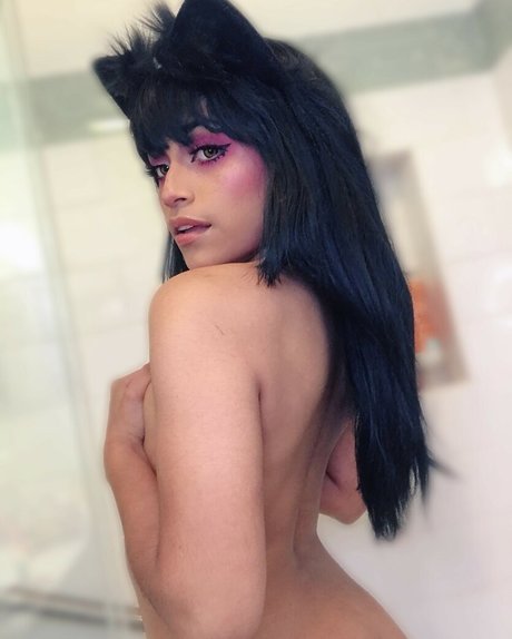Stevieryu pornographic actress image