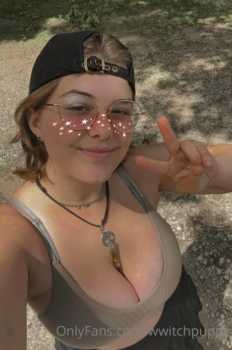 wwitchpuppy art actress photo