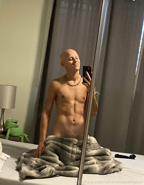 xtheromanempire1 pornstar nude pictures