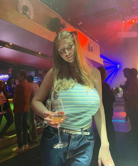 Stina exclusive pornstar pic