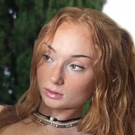 Redheadbbb pornstar pretty pics