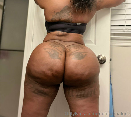 monicamalone model galleries