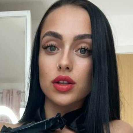 Megsmaemitchell sexy model archive