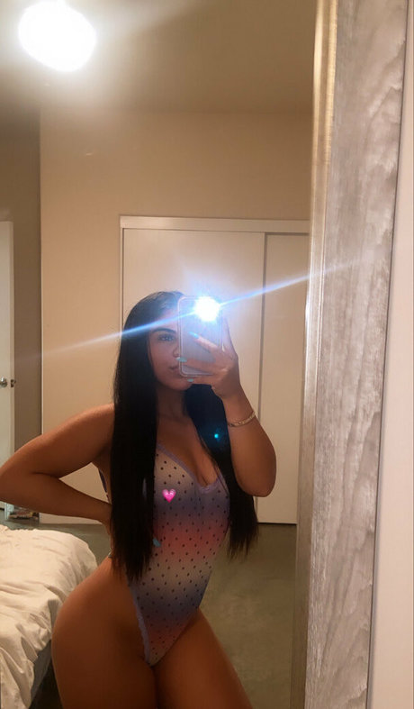 alexisbtelles pornstar pic