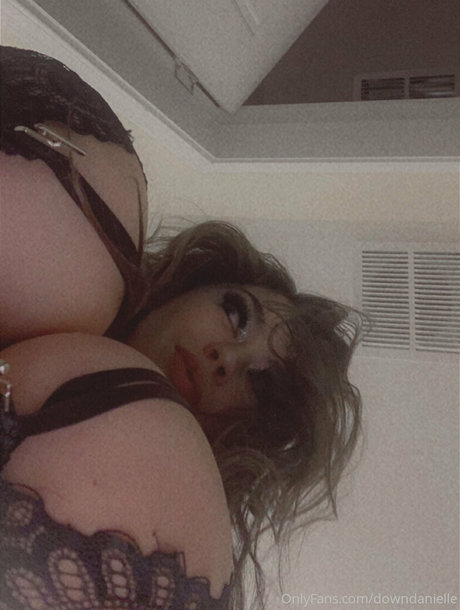 downdanielle pornstar pretty photos