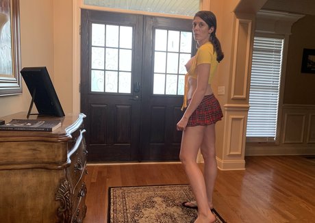 bustybrooke1 model porn photo