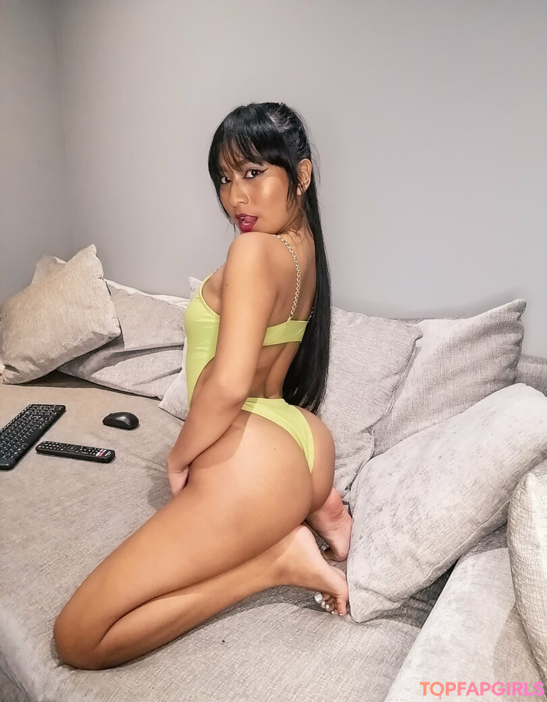 pocahontaslittle model high quality pics