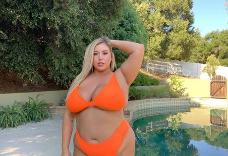 Lo Sangstaaa art pornstar pics