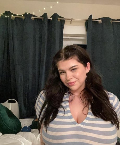 ladle tsunade model adult pics