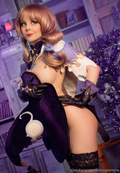 Hellyvalentine hd pornstar pic