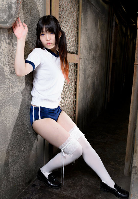 Koronsui model perfect images