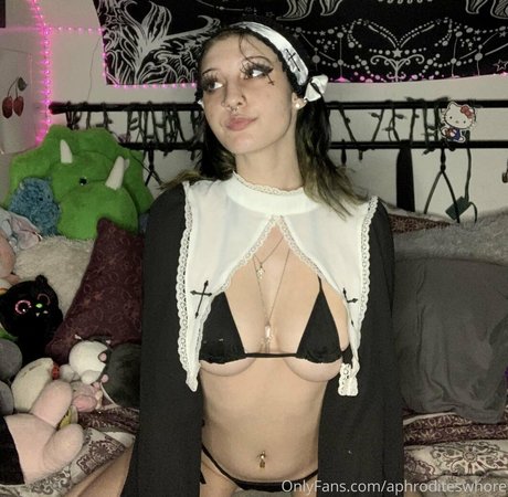 aphroditeswhore star nudes images