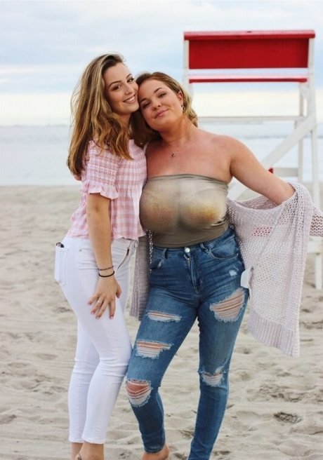 Emma Greenshields naked model img