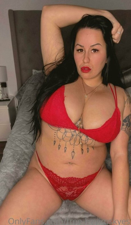 free heyimskyes model xxx image