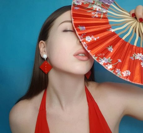 cabiriaxxx erotic model image