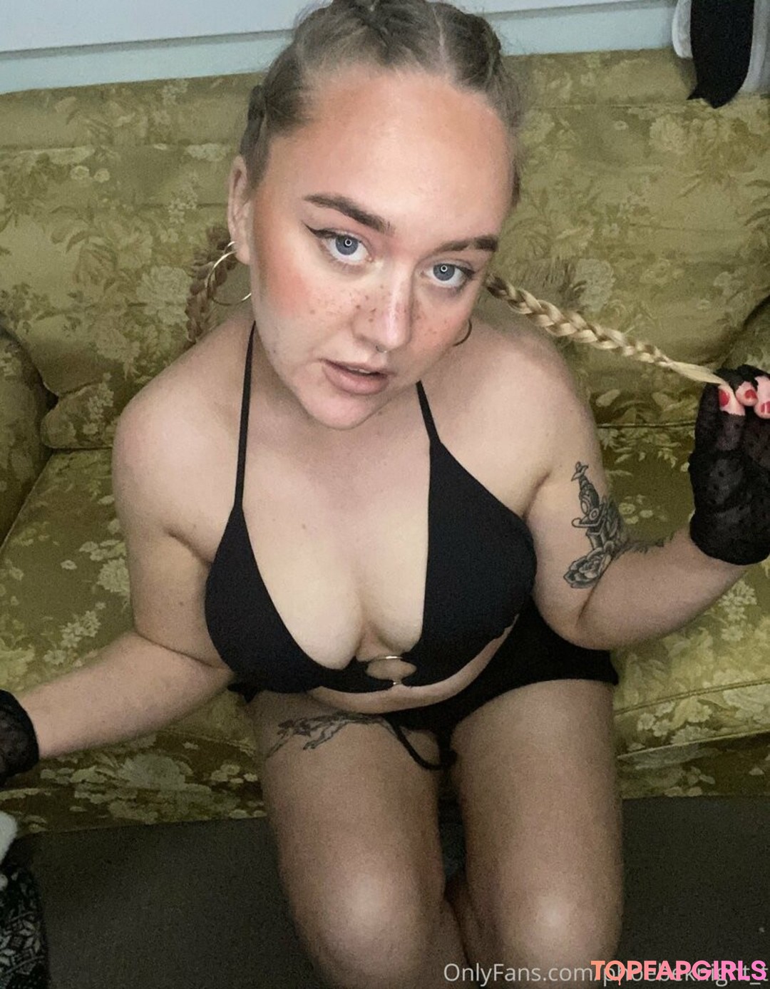 phoebeknight t nice model picture