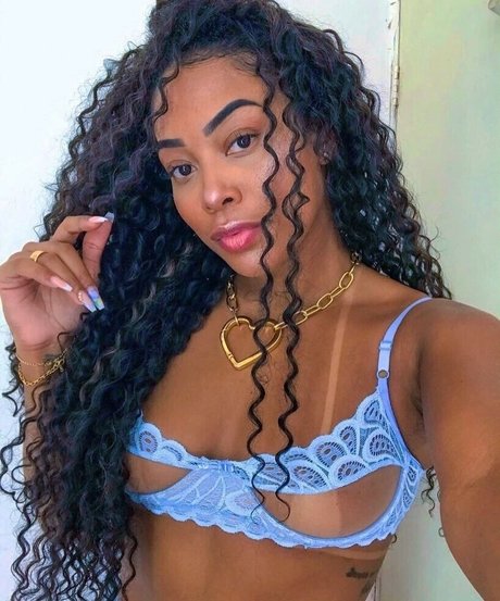 Cynthya Cybelle hd model pictures