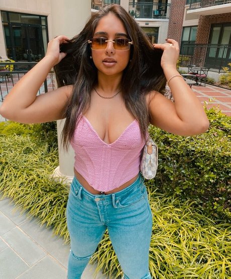 therealmeghnaa perfect actress pics