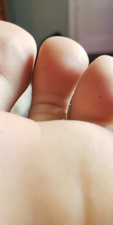 maemerciless nude model image