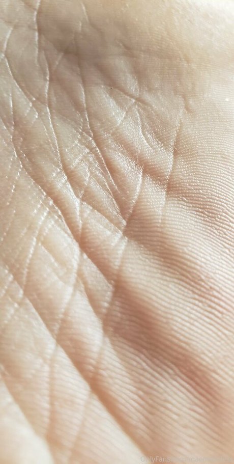 maemerciless nude star pics