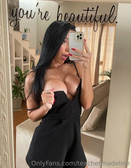 Maddy Foxx model adult photo