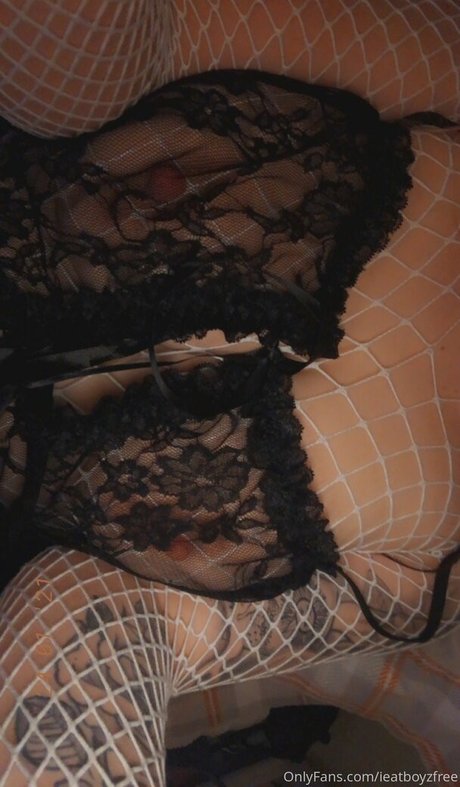 ieatboyzfree pornstar archive