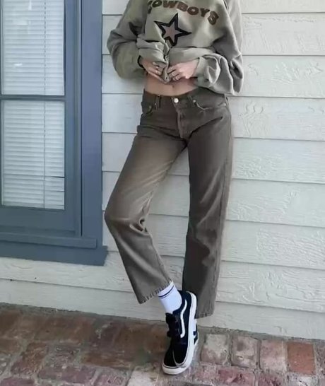 Emiliee Russo pornstar archive