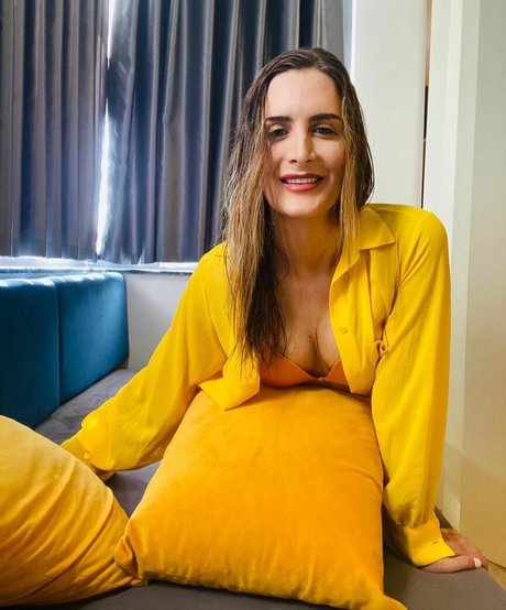 Britishmeghanspice sexy model pictures