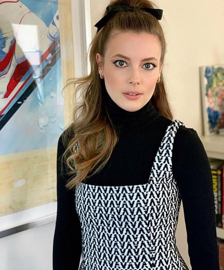 Gillian Jacobs nude pornstar photo