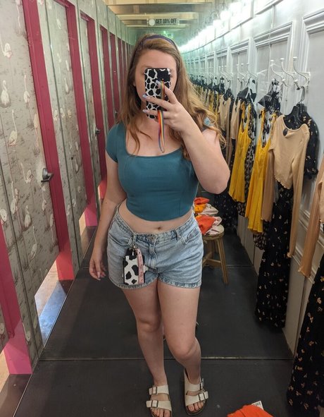 Eightbitbailey pornographic actress pic