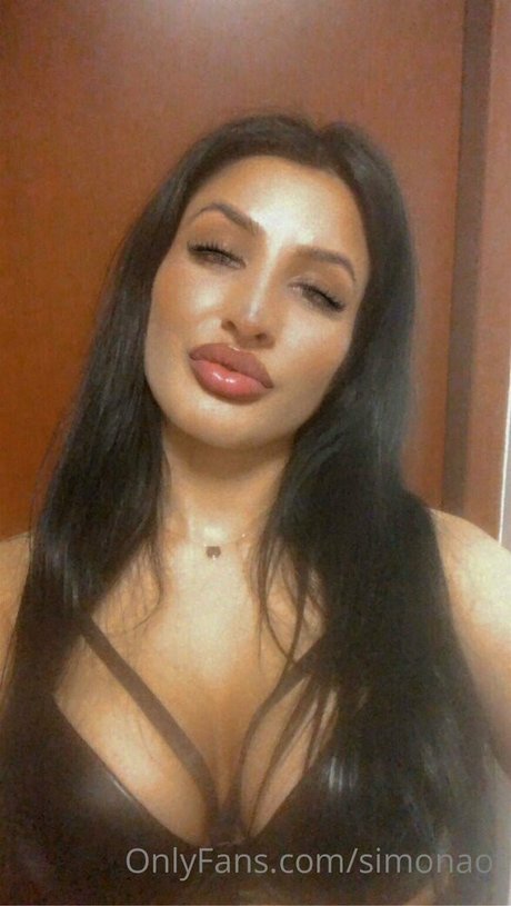 simonaof exclusive star photos