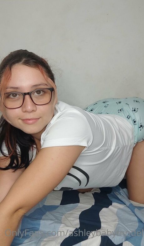 ashleybabymodel sexy pornstar pics
