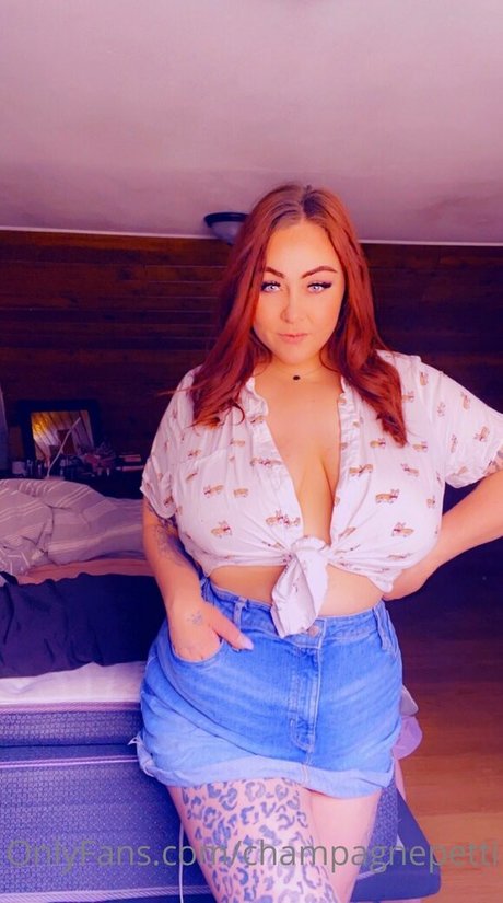 champagnepetti pornstar naked pics