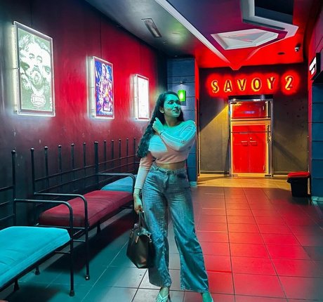 Nimesha Jayarathne hot model photos