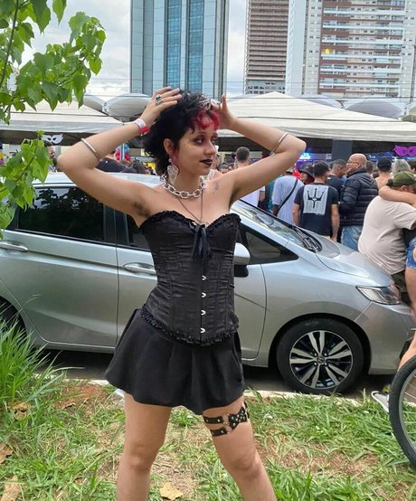 Aurwrayag pornstar adult image