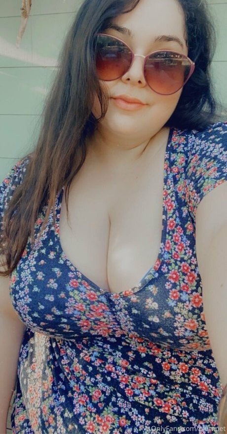 busty brunette onlyfans sexy nudes photos