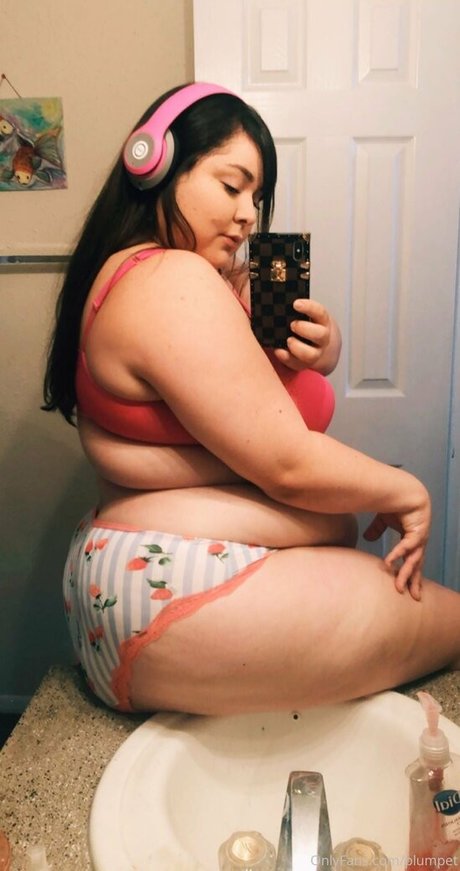 lilycupcakes model nude archive