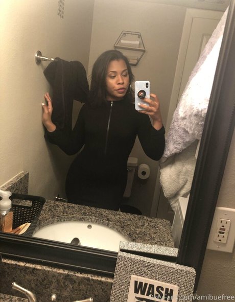 amibuefree pretty star pics