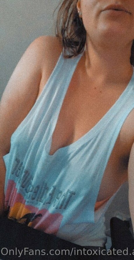 intoxicated aussies star nudes image
