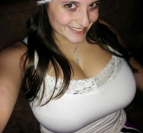 Avery Harwood pornographic star photos