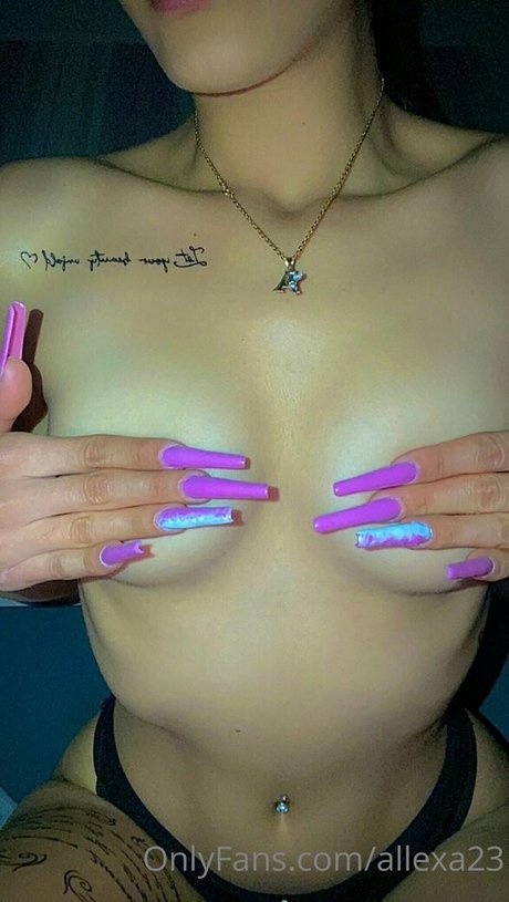 Allexa23 pretty pornstar pics