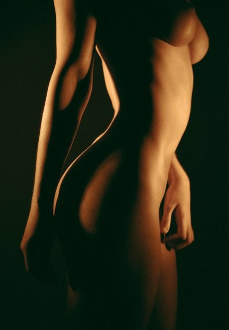 Ssonyashnyk porn model gallery