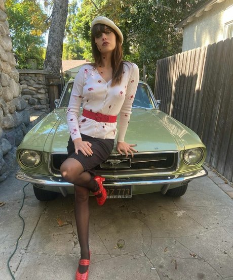 Sophia Tatum pornstar nice archive