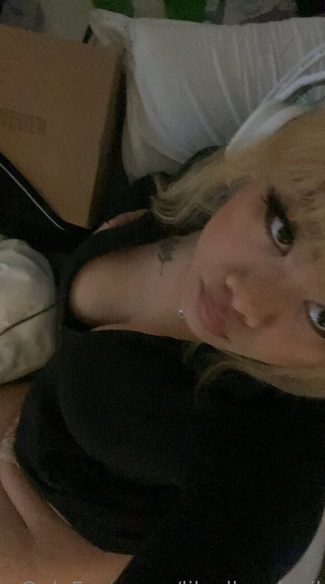 Lilyellowdevil porn actress archive