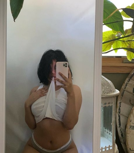 Lilyellowdevil sexy star picture